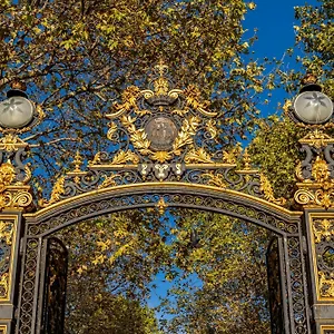 https://sweet-arc-de-triomphe-inn.fr-paris.fr